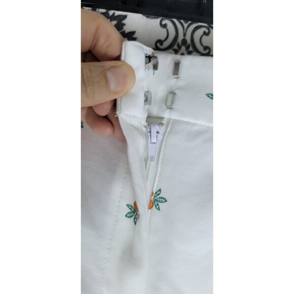 Rachel Zoe White Straight Leg Dress Pants Sz 4 Croped With Fruit Print - Picture 3 of 11